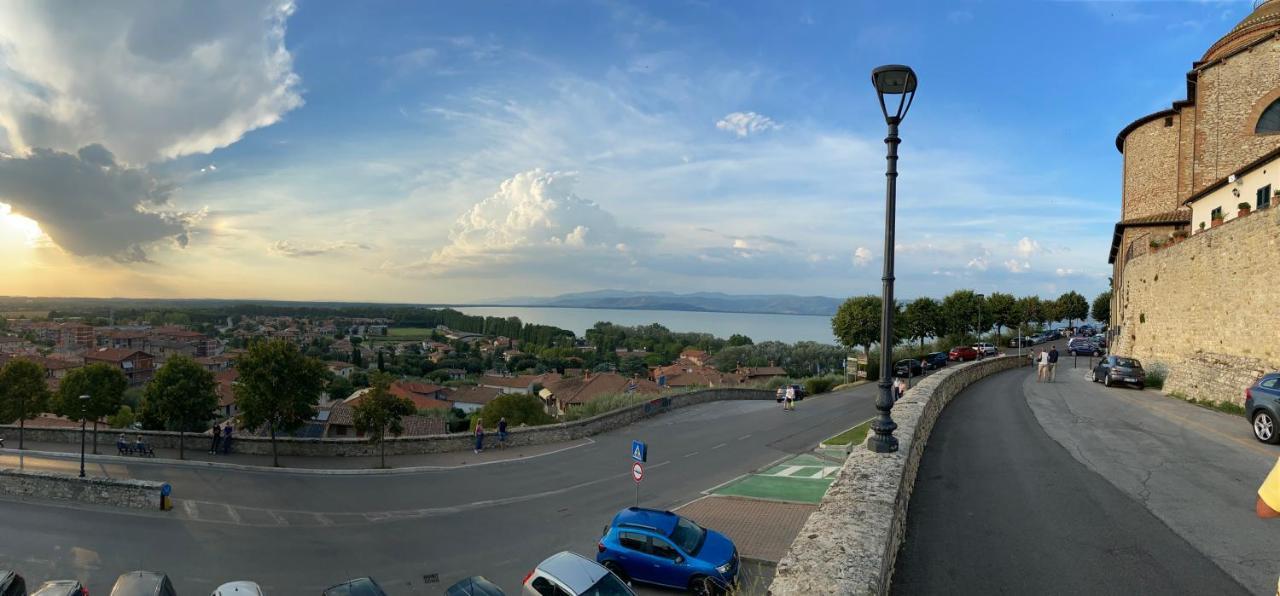 הוילה קאסטיגליונה דל לאגו La Casa Sul Trasimeno מראה חיצוני תמונה